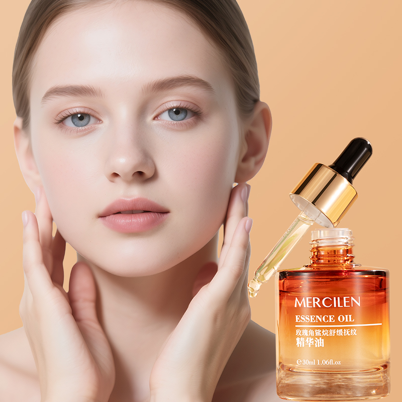 Hyaluronic Acid Facial Serum - メルシレン ローズ スクワラン エッセンスオイル 30ml、ヒアルロン酸、ビタミンE、植物由来のスクワラン配合。 テクスチャーはさわやかで、潤いを与え、深く保湿し、肌に優しく、秋と冬の乾燥肌に最適です。